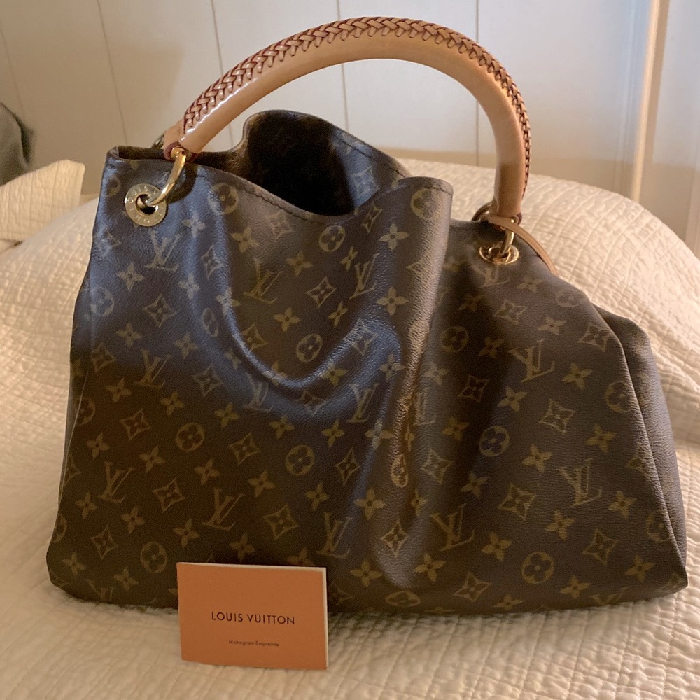 LV Artsy MM Hobo Bag